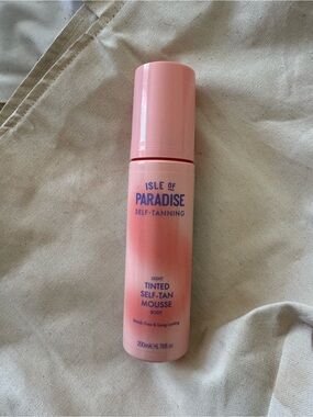 NEVER OPENED: Isle of Paradise Self-Tanning Mousse (LIGHT)